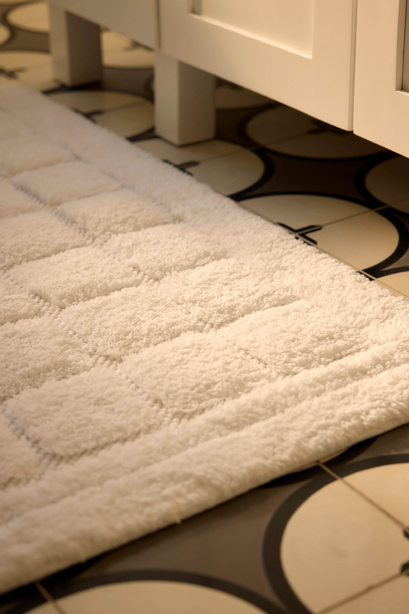 Grid Bath Mat